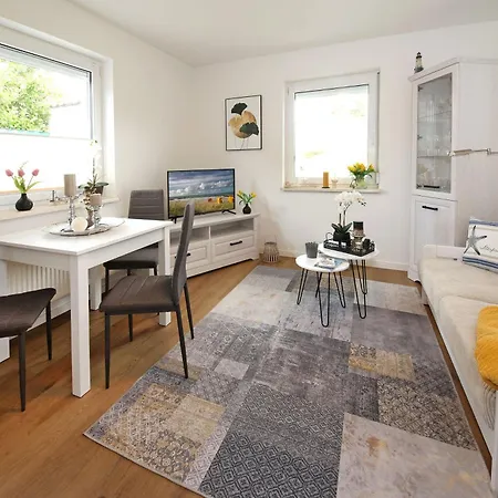 Appartement Ferienglueck 300 M Ostseebad Nienhagen